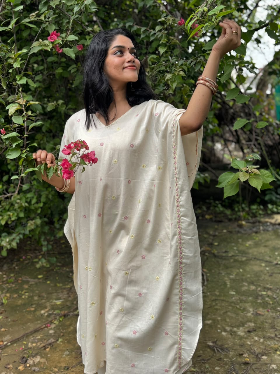 Ivory Bloom - Women's Kaftan